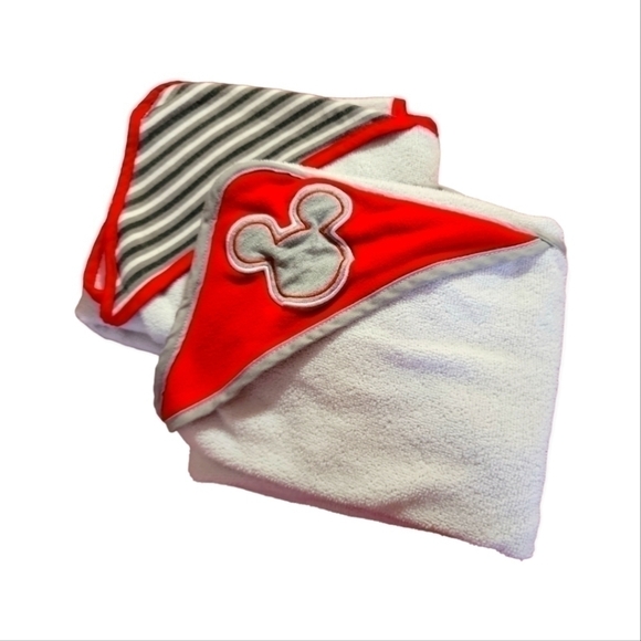 Mickey Mouse Other - 💥3 for 25 💥 Mickey Bath Towels